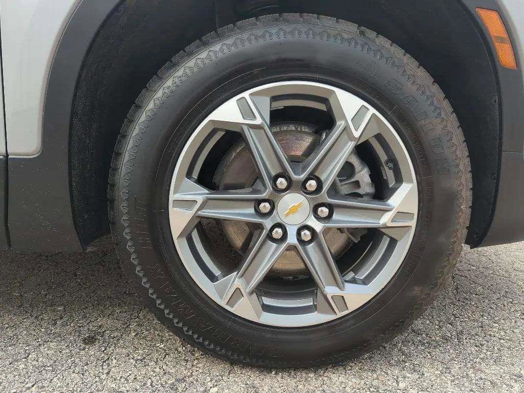 Used 2024 Chevrolet Blazer LT image 23