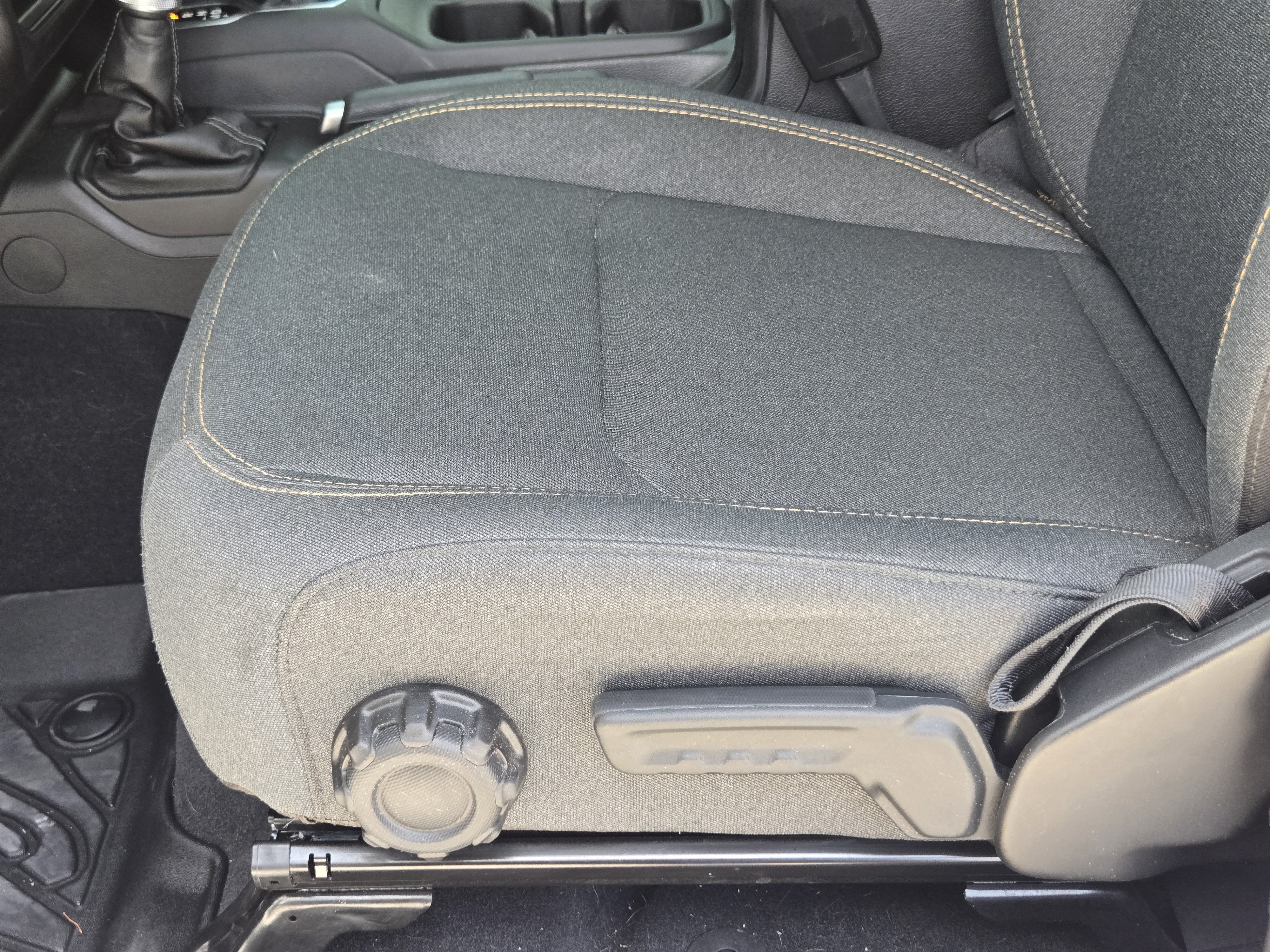 Used 2025 Jeep Gladiator Sport AWD/4WD image 22