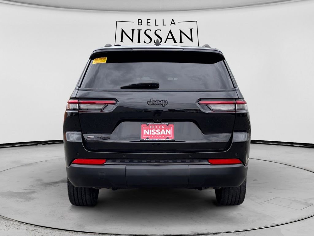 Used 2022 Jeep Grand Cherokee L Laredo AWD/4WD image 4