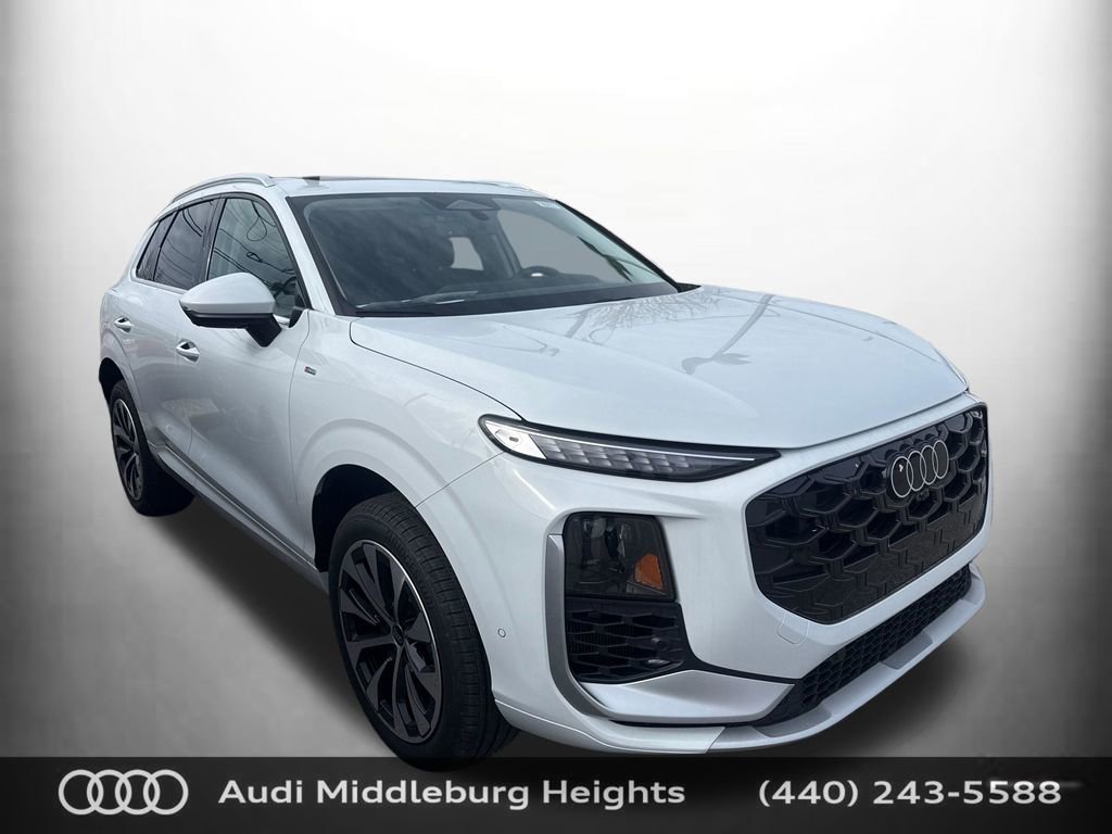 New 2026 Audi Q3 quattro 2.0T image 1