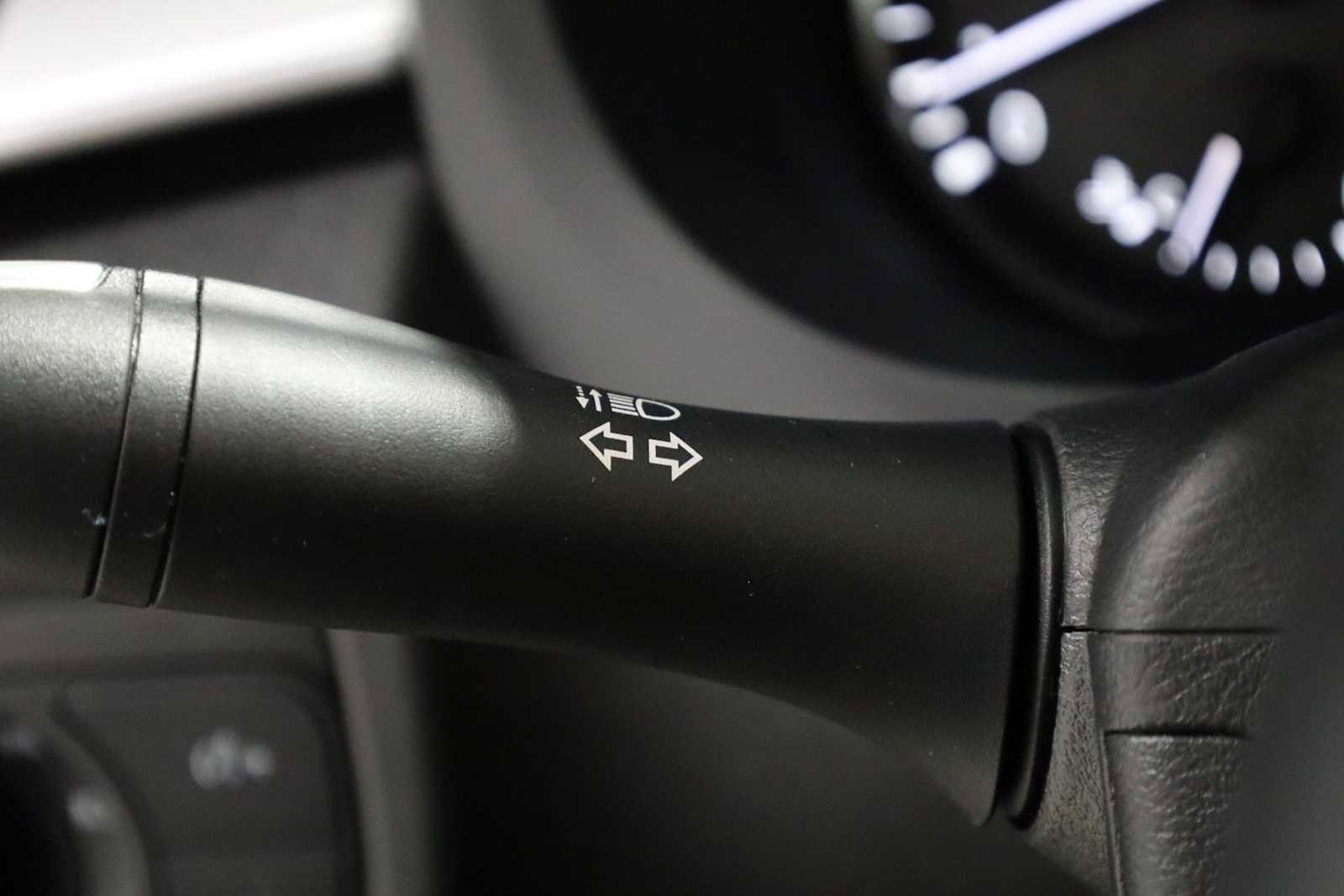 Used 2021 INFINITI QX50 Luxe w/ Appearance Package image 28