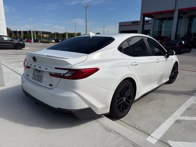 Used 2026 Toyota Camry SE w/ Convenience Package FWD image 7