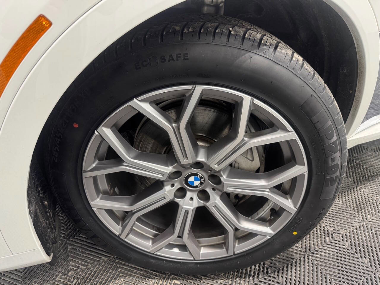Used 2021 BMW X7 xDrive40i w/ Premium Package image 66