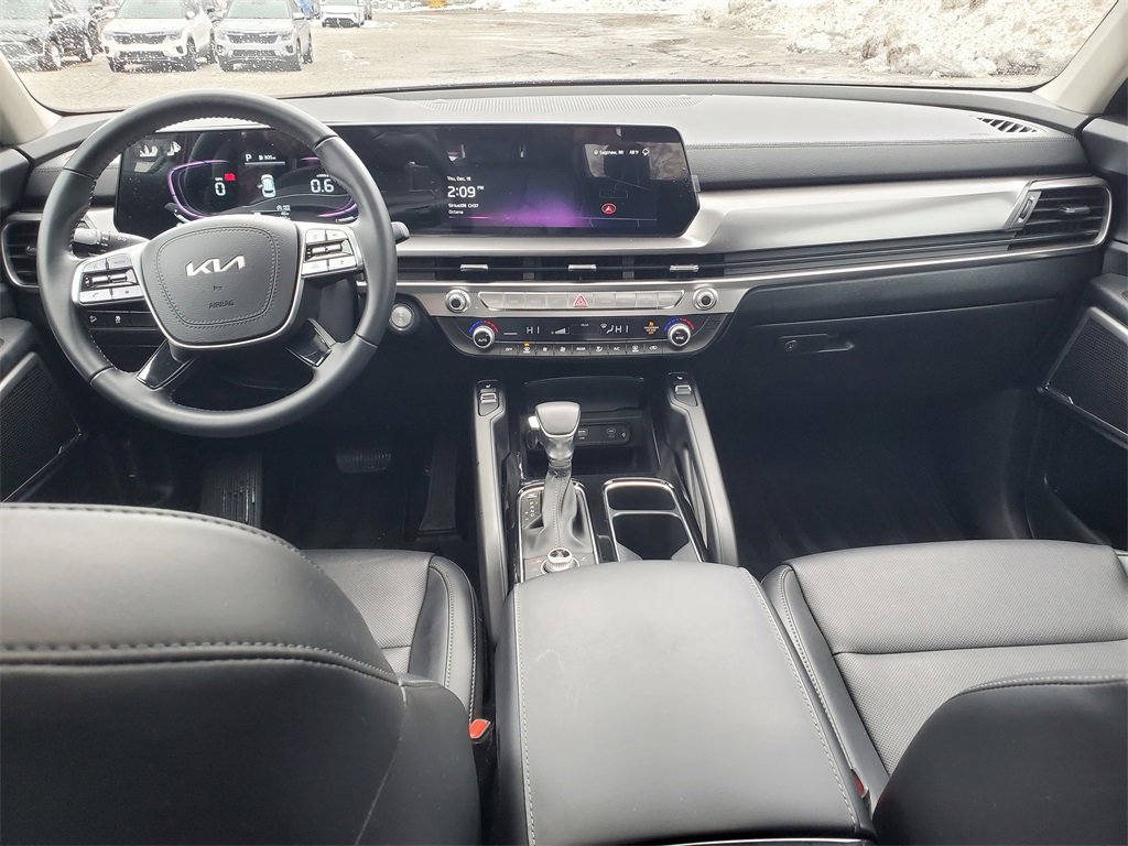 Used 2024 Kia Telluride S w/ S Sunroof Package image 5