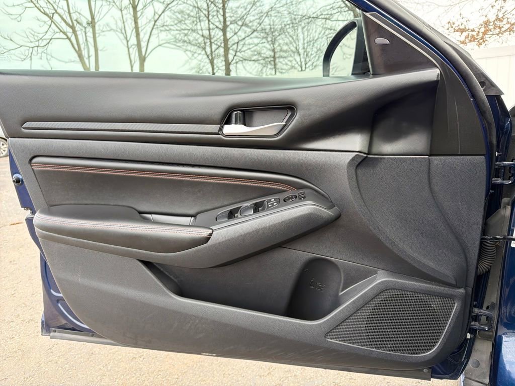 Used 2022 Nissan Altima 2.5 SR image 17