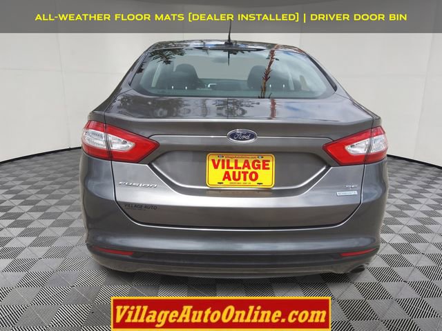 Used 2013 Ford Fusion SE FWD image 3