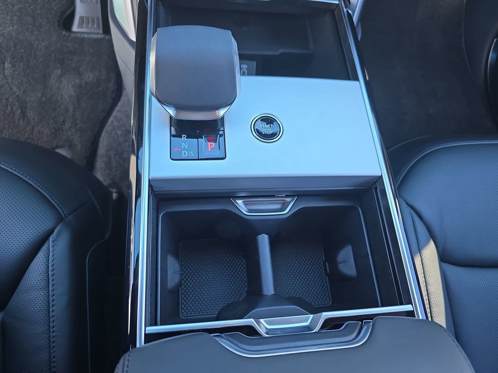 New 2026 Land Rover Range Rover Long Wheelbase Autobiography AWD/4WD image 26