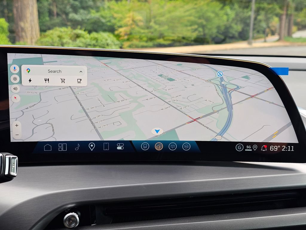New 2027 Cadillac Vistiq Luxury AWD/4WD image 32
