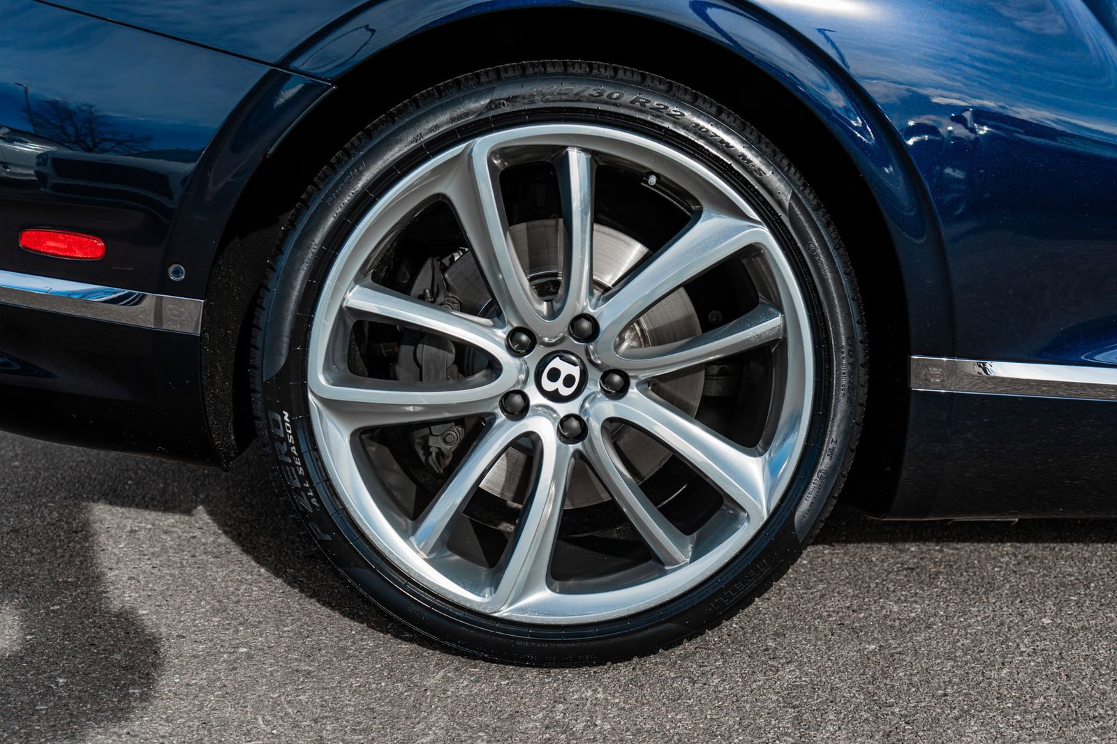 Used 2022 Bentley Continental GT image 22