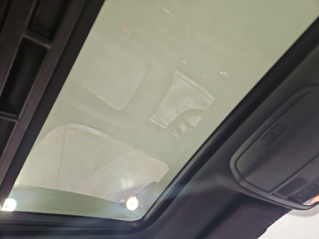 Used 2018 Volkswagen Passat 3.6 image 20