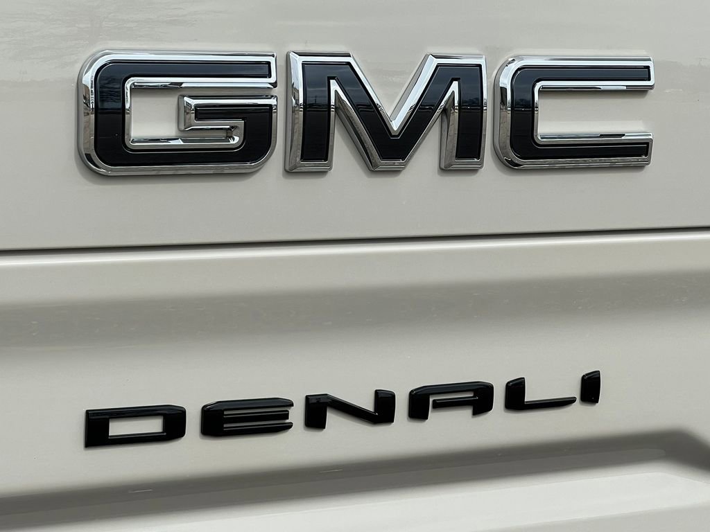 New 2026 GMC Sierra 1500 Denali Ultimate w/ LPO, Black Badging Package AWD/4WD image 55