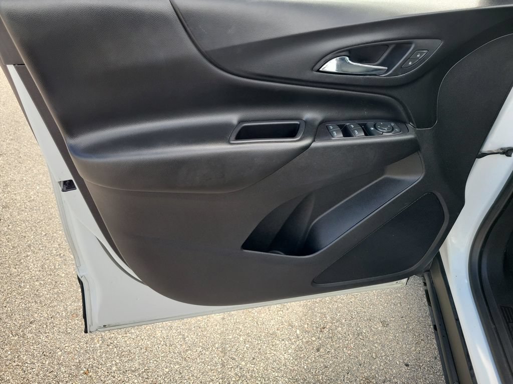 Used 2020 Chevrolet Equinox LT FWD image 19