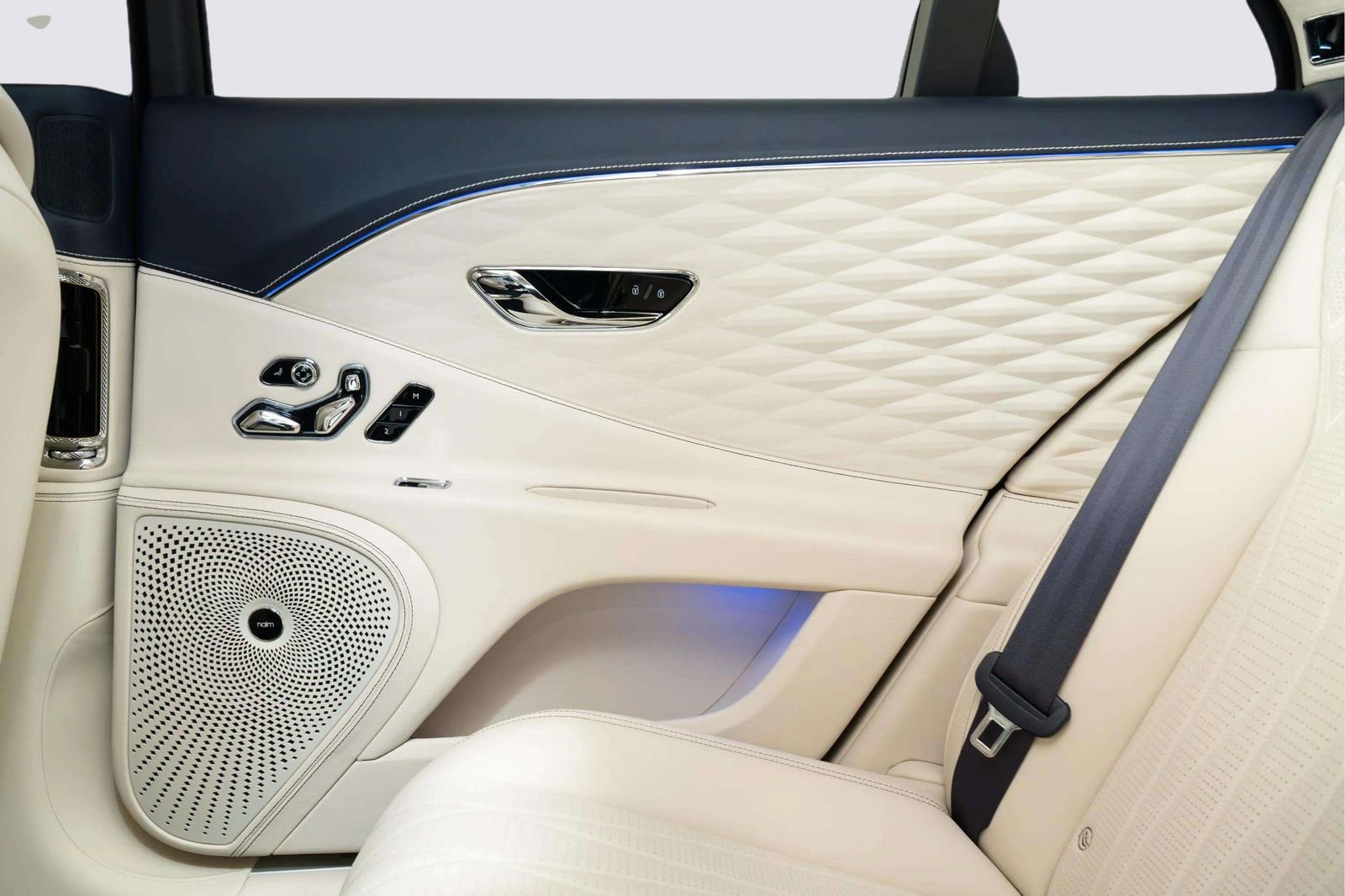 Used 2023 Bentley Flying Spur Azure AWD/4WD image 61