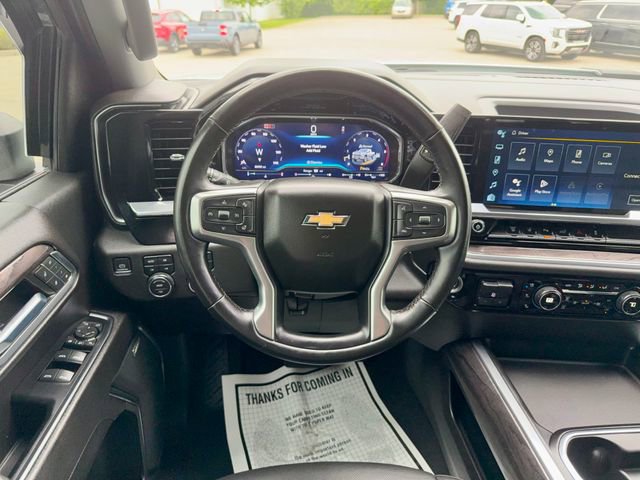 Used 2024 Chevrolet Silverado 3500 LTZ w/ LTZ Convenience Package AWD/4WD image 16