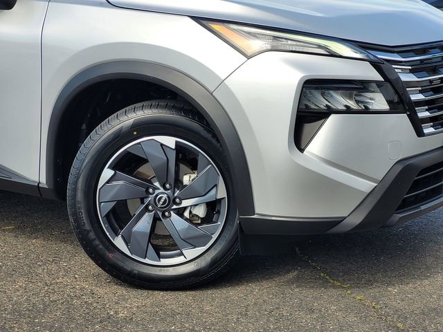 Certified 2024 Nissan Rogue SV image 9