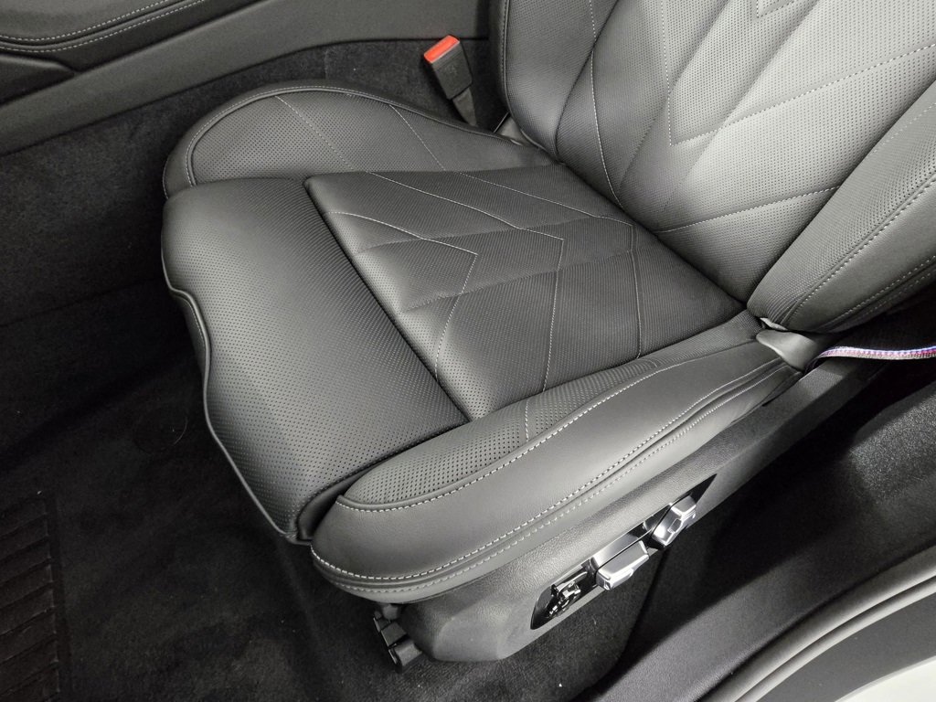 New 2026 BMW XM Label Red image 14