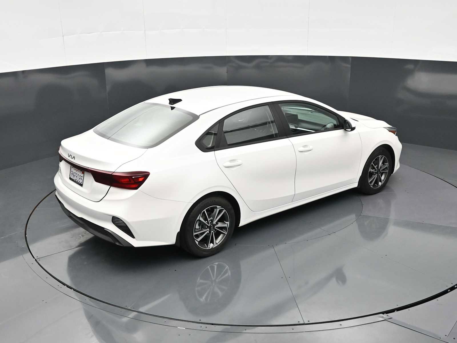 Used 2024 Kia Forte LXS w/ LXS Technology Package FWD image 26