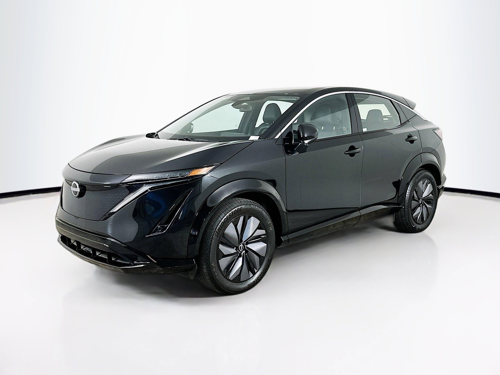 Used 2023 Nissan Ariya FWD image 3