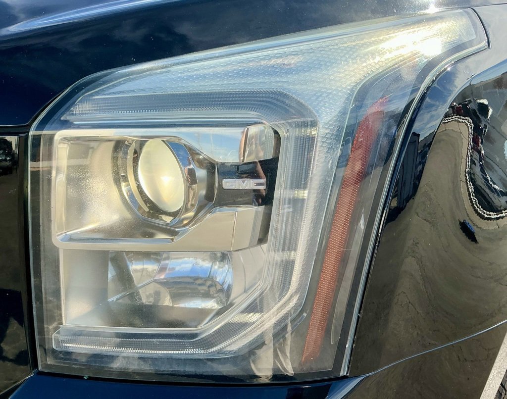 Used 2019 GMC Yukon XL Denali w/ Denali Ultimate Package image 10