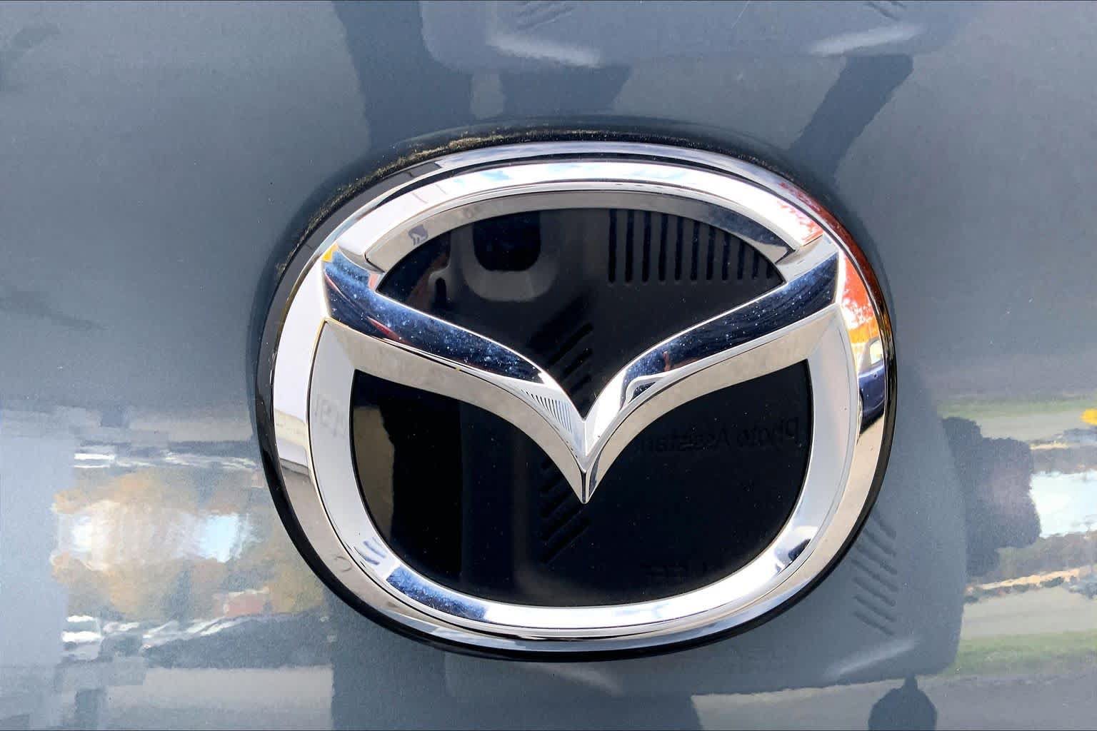 Used 2023 MAZDA MAZDA3 s FWD image 32