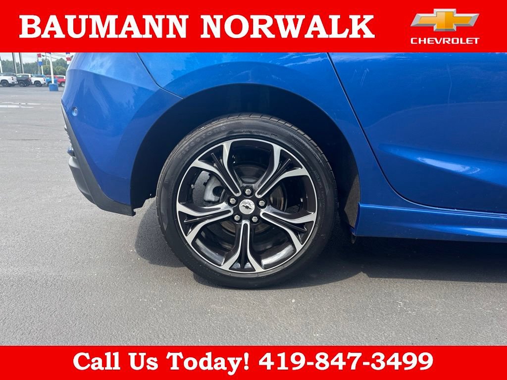 Used 2019 Chevrolet Cruze LT w/ Convenience Package FWD image 10