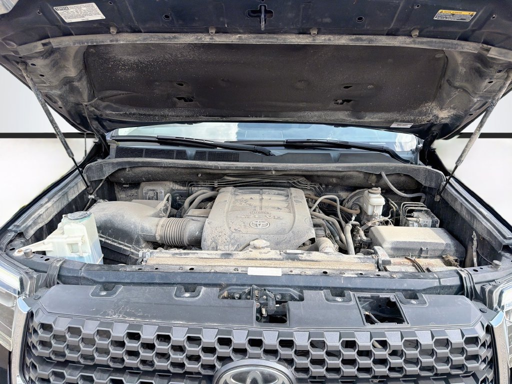 Used 2018 Toyota Tundra SR5 w/ TRD Off Road Package AWD/4WD image 30