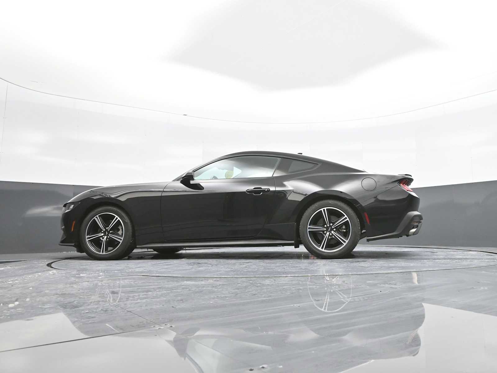 Used 2024 Ford Mustang Premium image 35