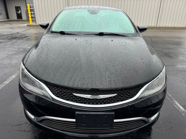 Used 2015 Chrysler 200 Limited w/ Convenience Group FWD image 2