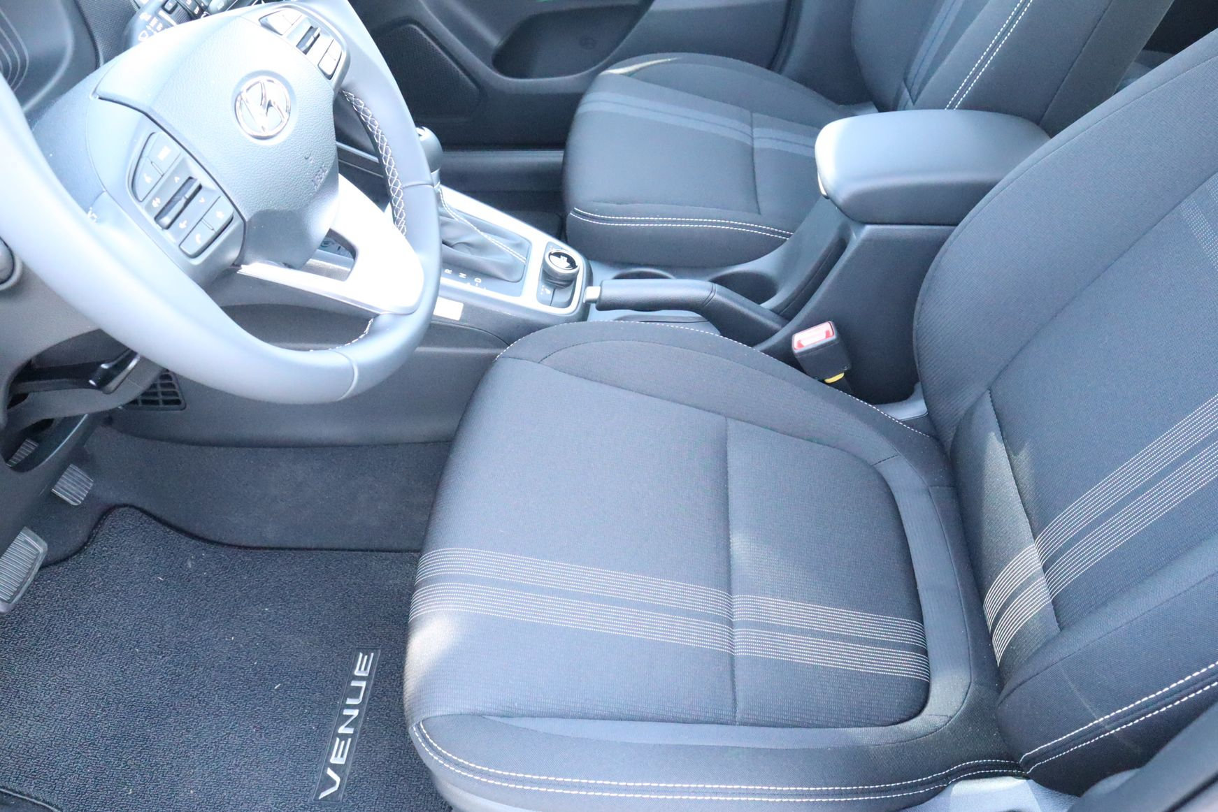 New 2026 Hyundai Venue SEL FWD image 17