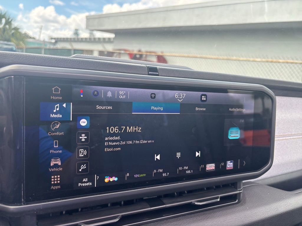 Used 2025 Jeep Wrangler Sport S image 44