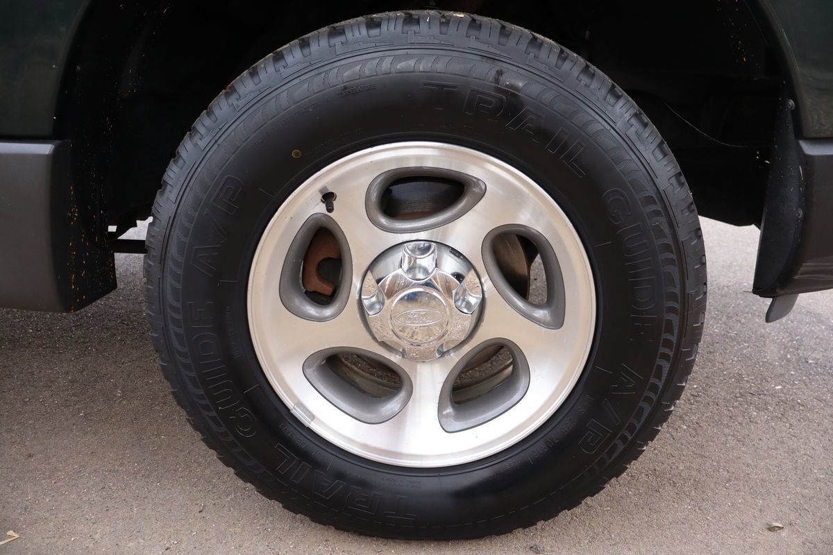 Used 2004 Ford Explorer Sport Trac XLS image 41