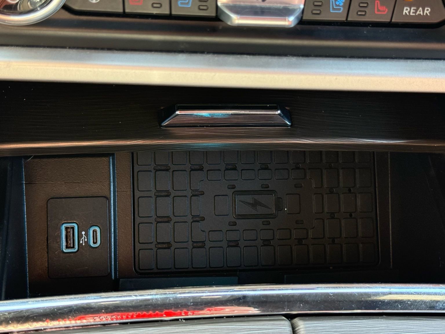 Used 2024 Ford Expedition Limited image 42