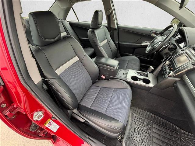 Used 2013 Toyota Camry SE image 20