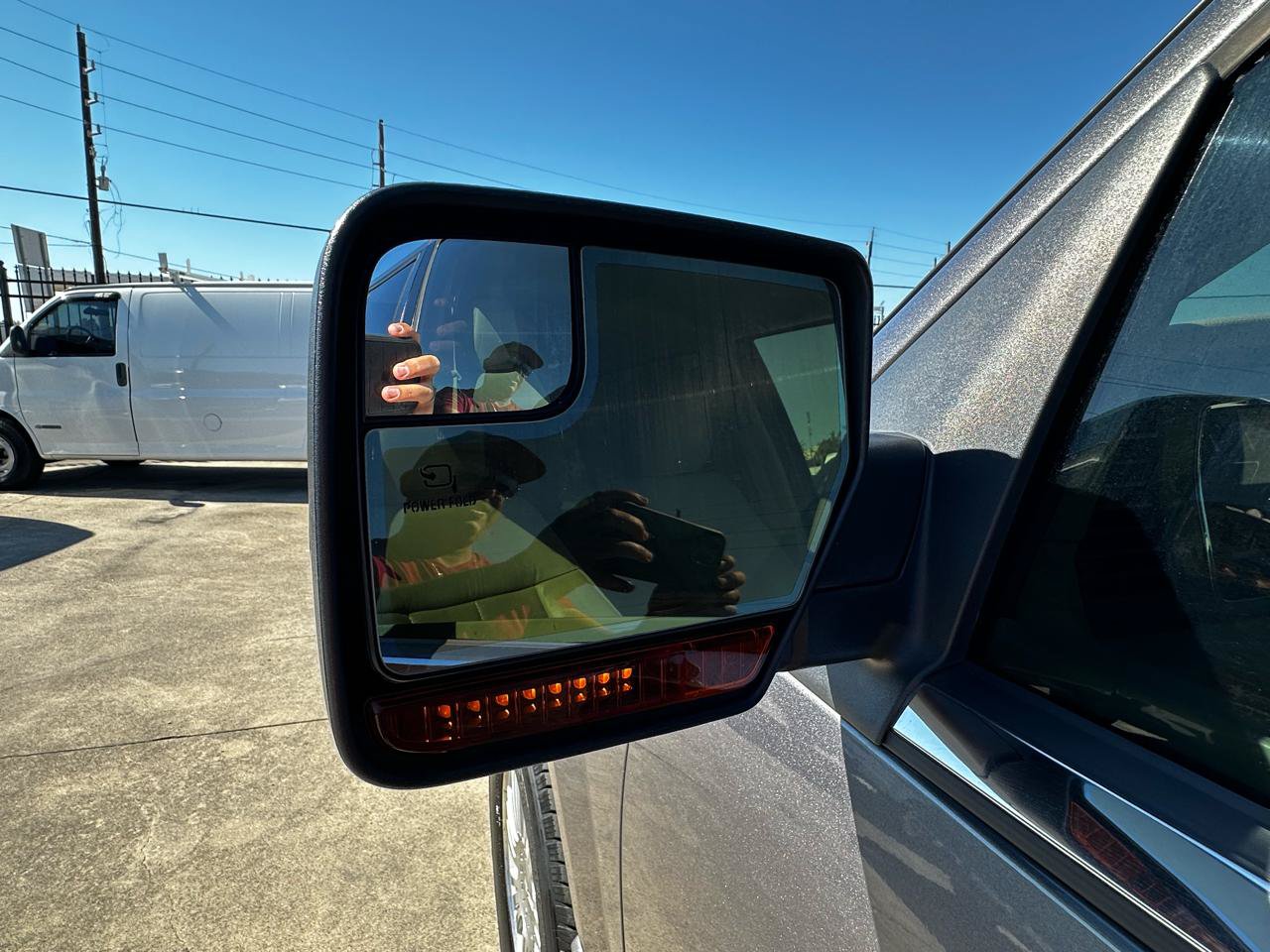 Used 2012 Lincoln Navigator 2WD image 14