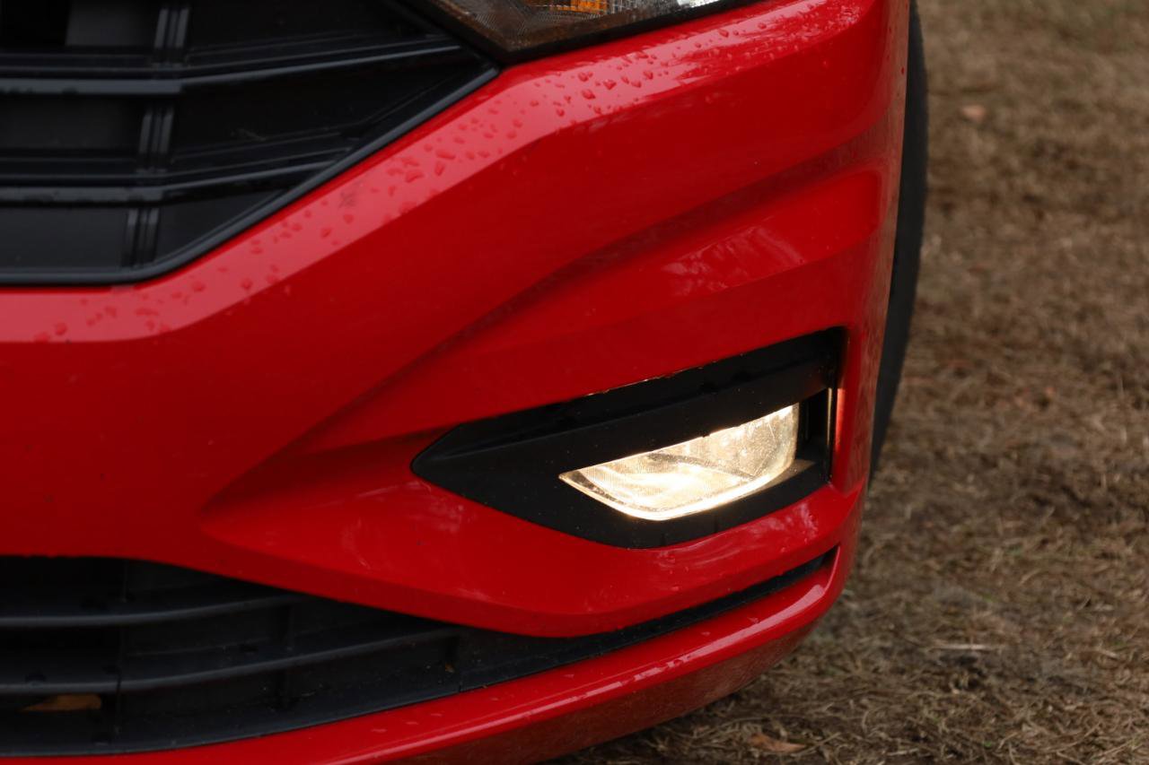 Used 2020 Volkswagen Jetta R-Line w/ R-Line Cold Weather Package image 19