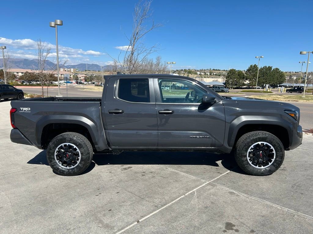 Used 2024 Toyota Tacoma TRD Off-Road AWD/4WD image 9
