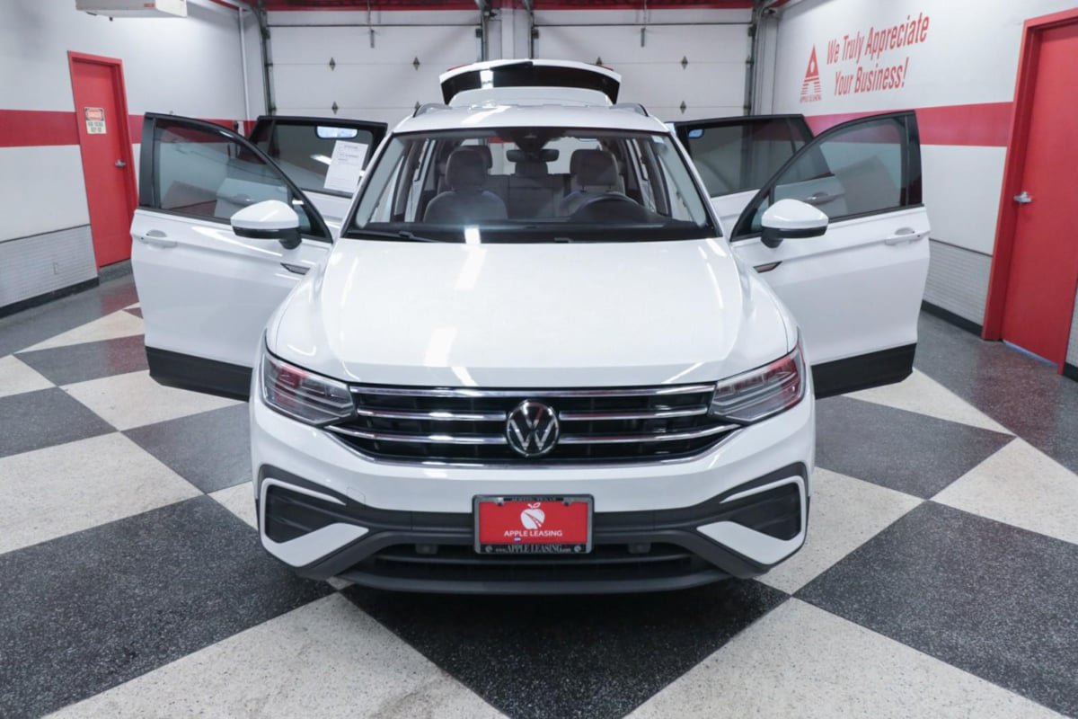 Used 2024 Volkswagen Tiguan S w/ MDO Package, Three-Row FWD image 22