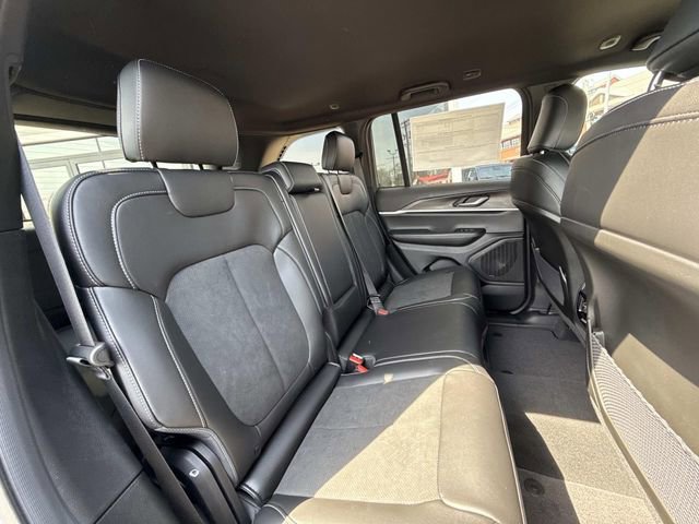 New 2026 Jeep Grand Cherokee Laredo image 36