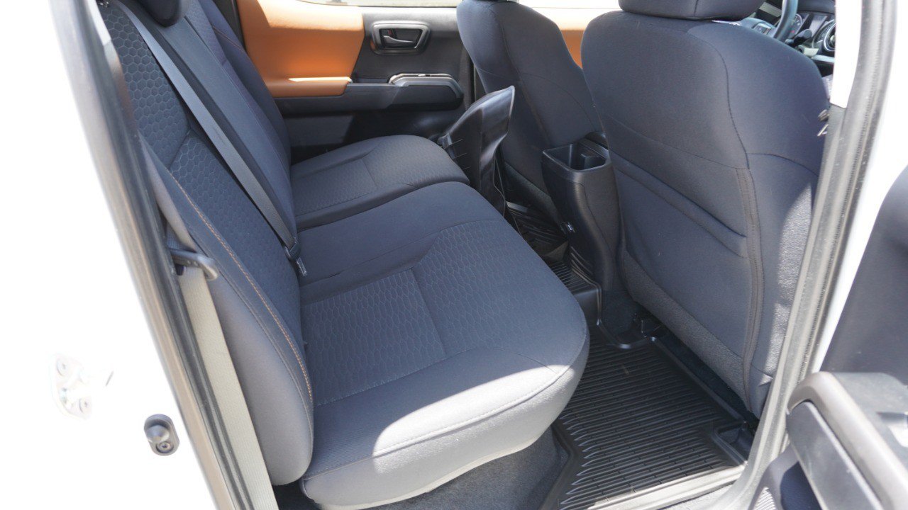Used 2019 Toyota Tacoma SR5 RWD image 28