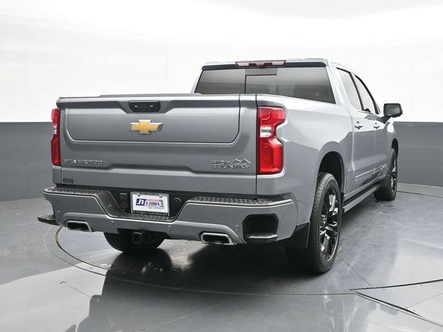 Used 2025 Chevrolet Silverado 1500 High Country AWD/4WD image 13