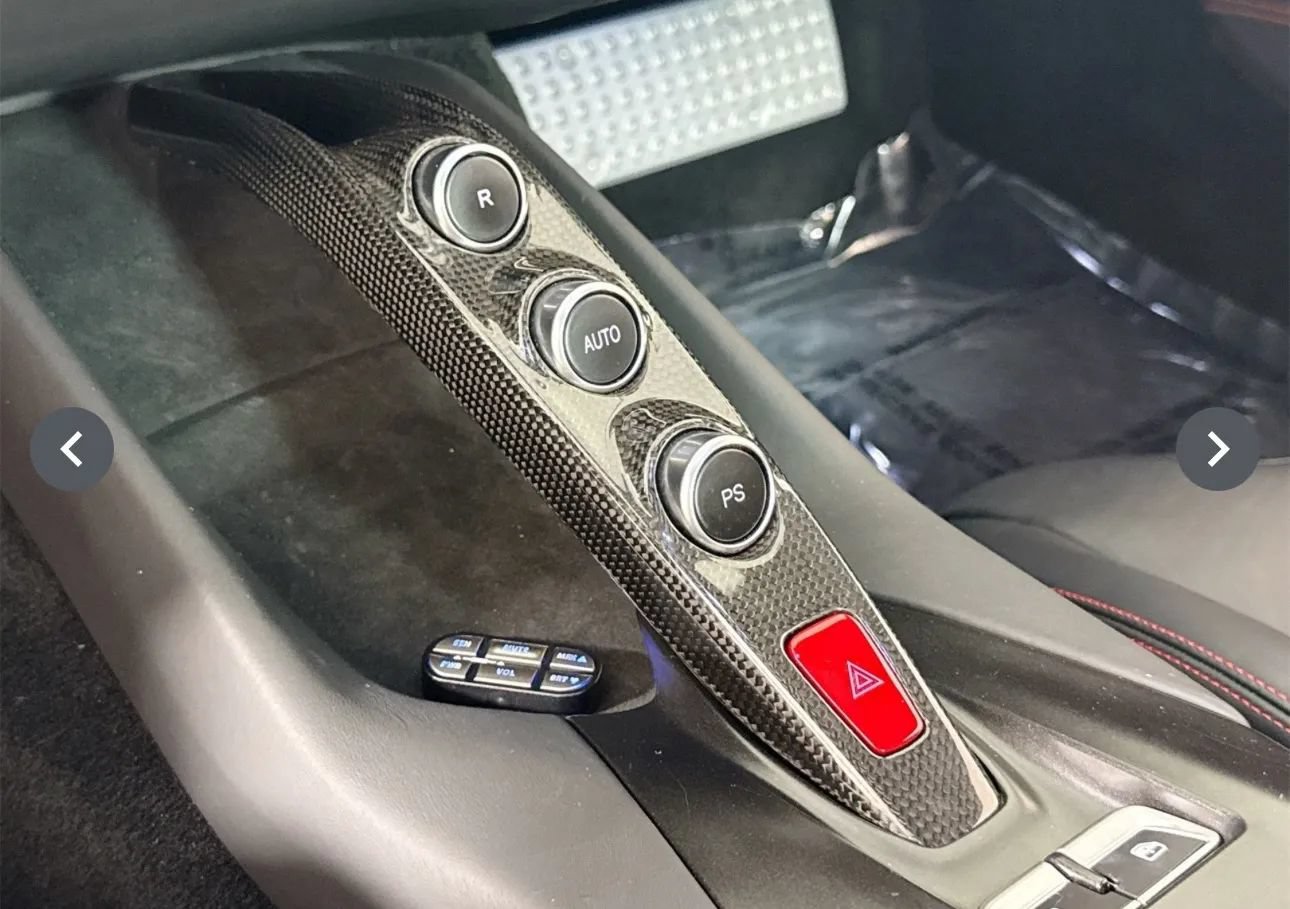 Used 2019 Ferrari 812 Superfast RWD image 9
