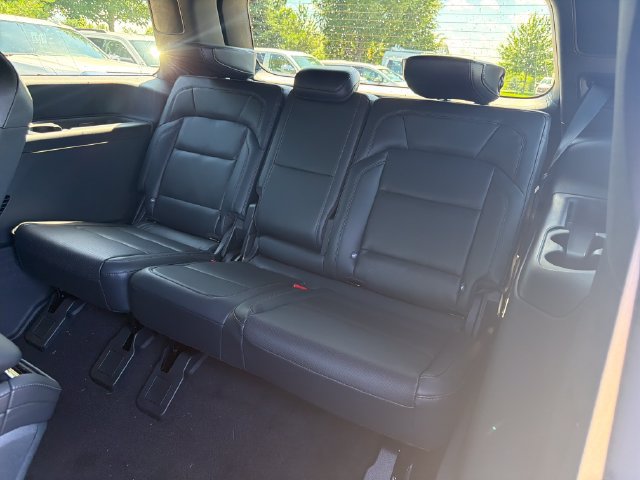 New 2026 Lincoln Navigator Reserve w/ Jet Appearance Package AWD/4WD image 14