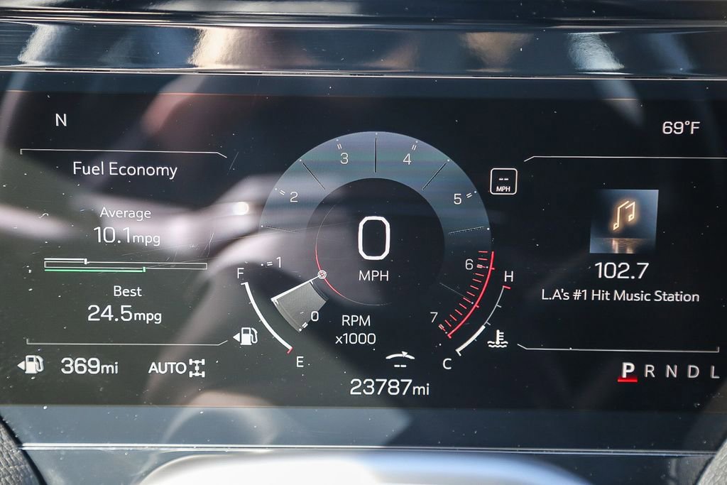 Used 2025 GMC Yukon XL Denali image 24