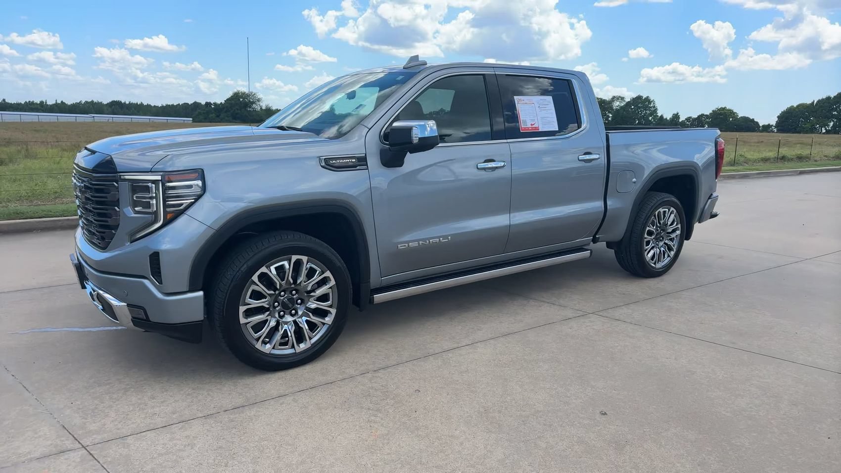 Used 2025 GMC Sierra 1500 Denali Ultimate AWD/4WD image 5