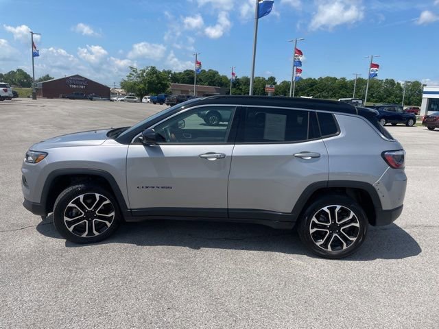 Used 2022 Jeep Compass Limited AWD/4WD image 5