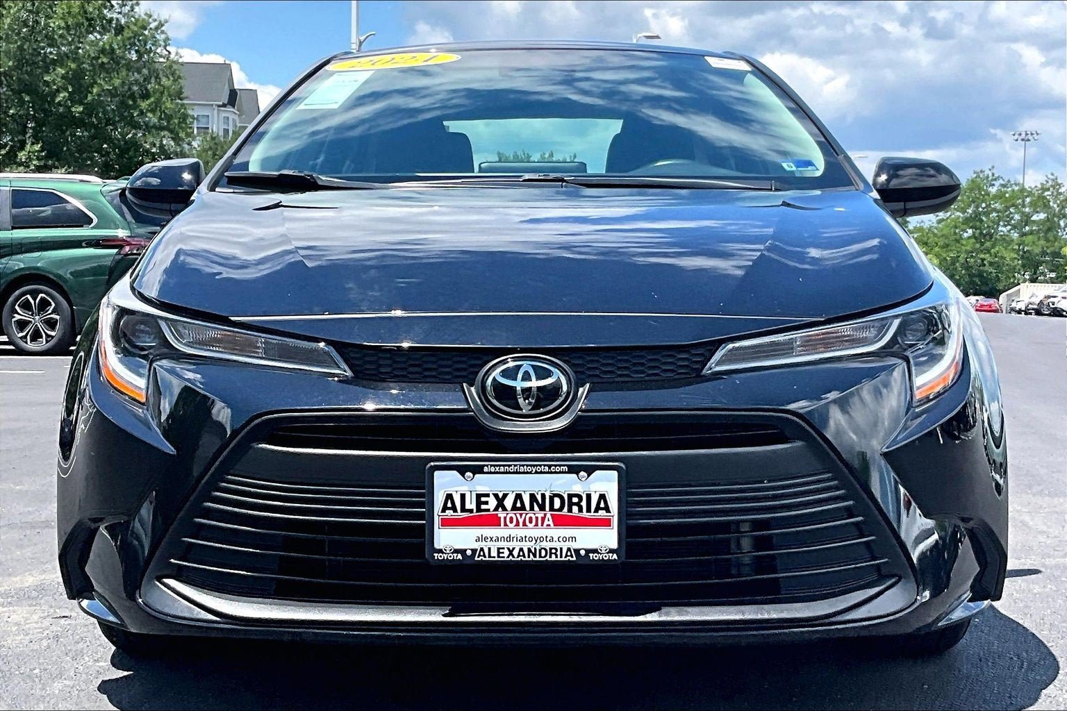 Used 2024 Toyota Corolla LE FWD image 3