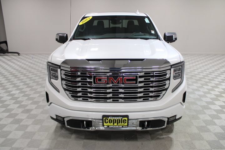 Used 2023 GMC Sierra 1500 Denali w/ Denali Reserve Package AWD/4WD image 7