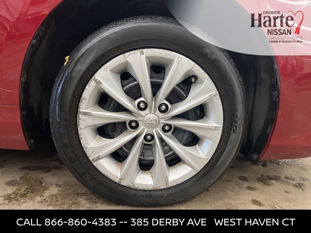 Used 2017 Toyota Camry LE image 44
