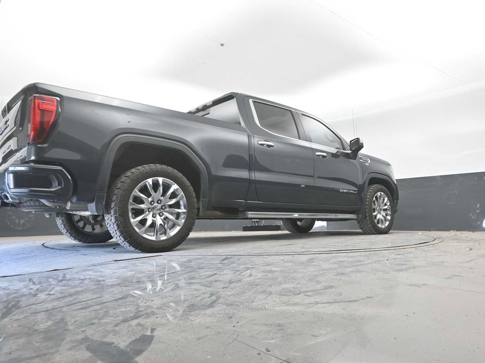 Used 2021 GMC Sierra 1500 Denali w/ Denali Ultimate Package AWD/4WD image 53