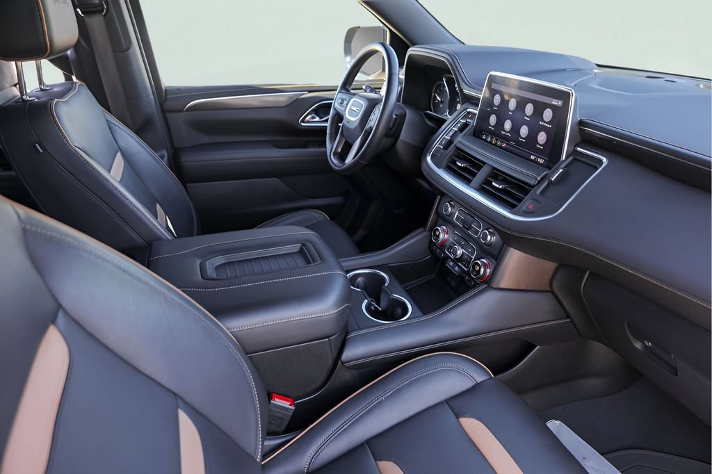 Used 2021 GMC Yukon AT4 w/ AT4 Premium Plus Package AWD/4WD image 35